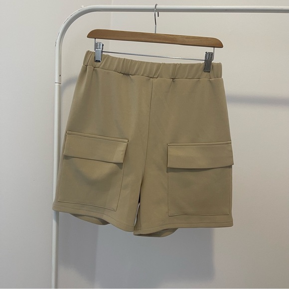 Cargo shorts - Picture 1 of 1